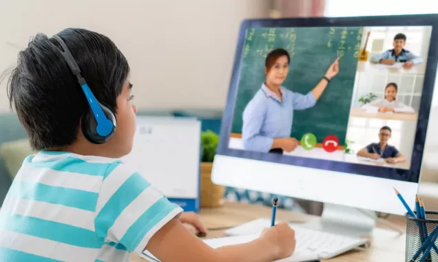 Video Classes Website in Sarojini Nagar