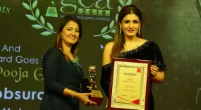 Award Photo Khoobsurat